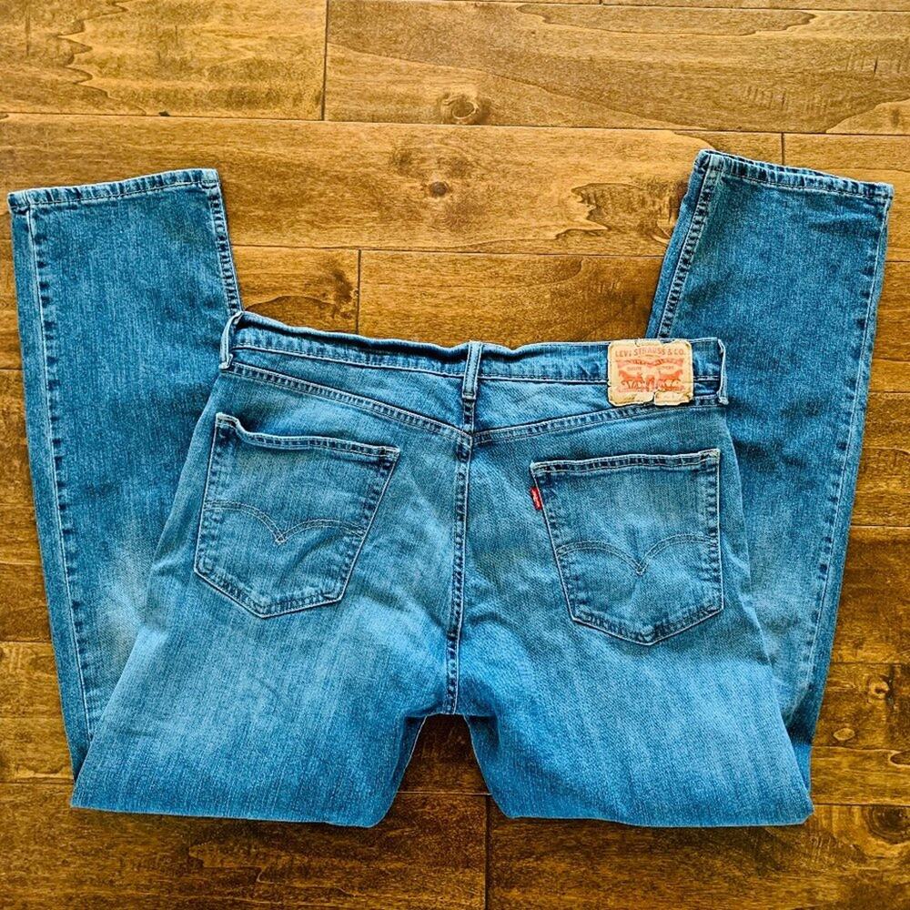 Levi's‎ Men's 505 36x32 Jeans - Light/Med Wash